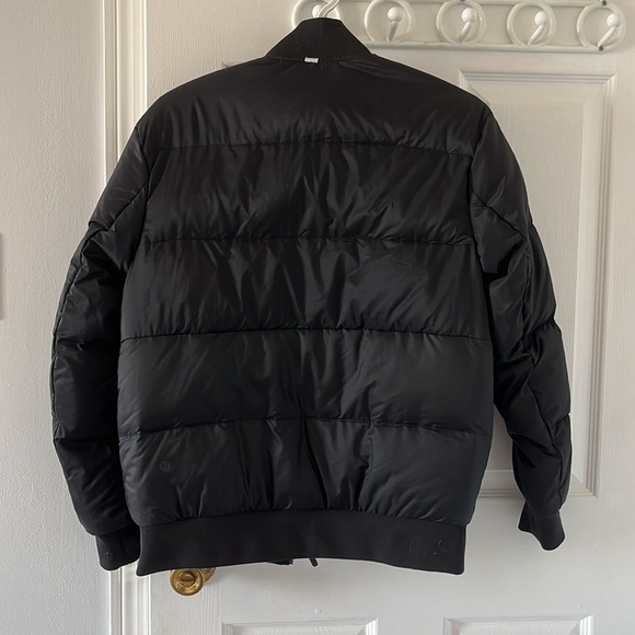 Lululemon reversible black bomber jacket - Picture 5 of 6